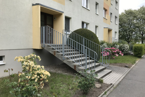 Kleine gemütliche 1Raumwohnung mit Balkon.